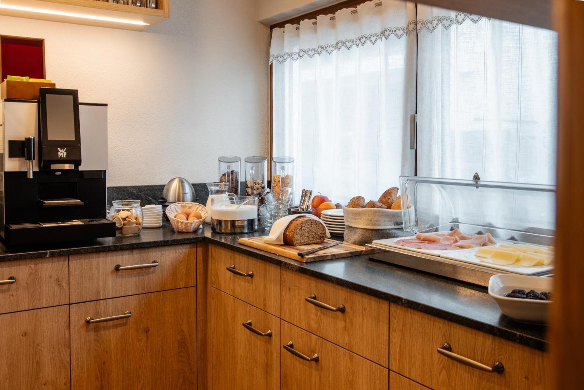 Villa Resi B&B Corvara In Badia Esterno foto